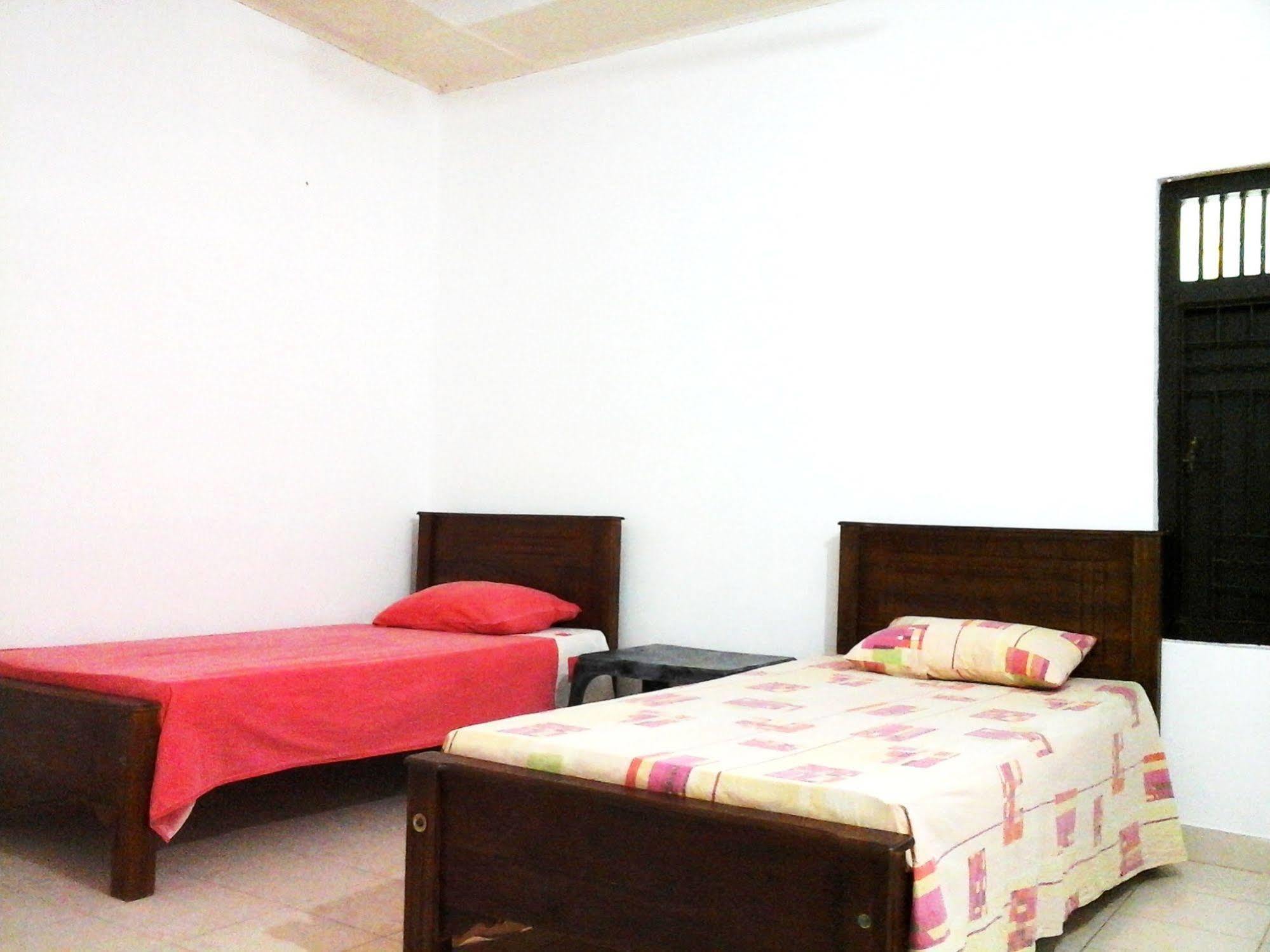 Mazz Homestay Негомбо Екстер'єр фото