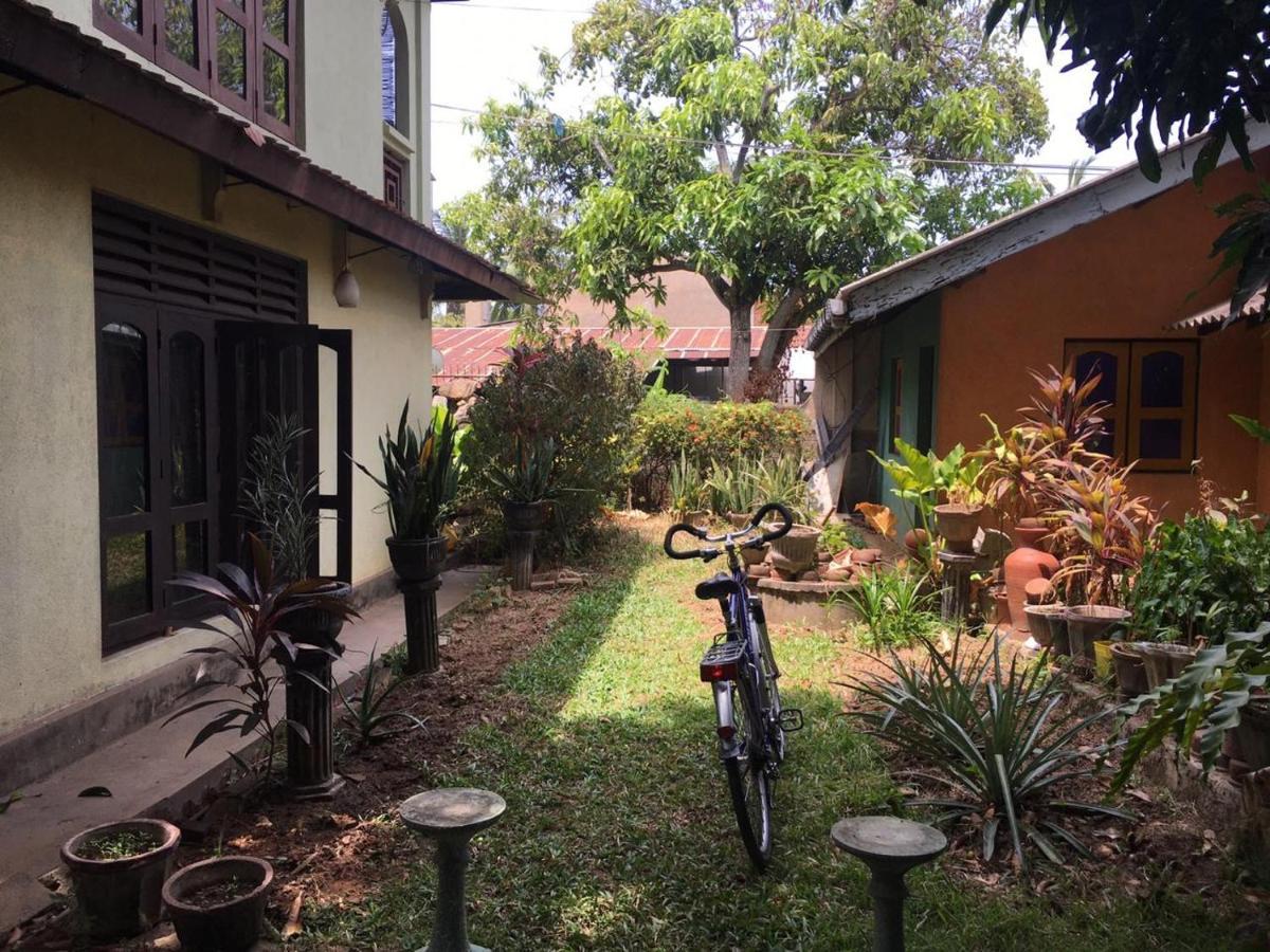 Mazz Homestay Негомбо Екстер'єр фото